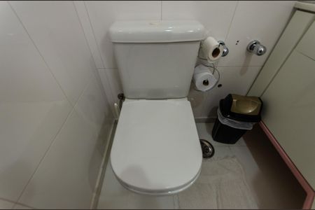 Casa à venda com 600m², 7 quartos e 10 vagasSuíte 2 - Banheiro