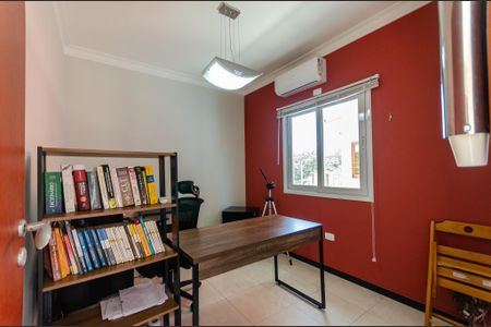 Casa à venda com 600m², 7 quartos e 10 vagasEscritório