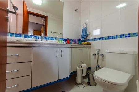 Casa à venda com 600m², 7 quartos e 10 vagasSuíte 3 - Banheiro