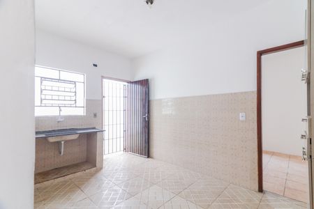 Casa para alugar com 130m², 2 quartos e 2 vagasCozinha