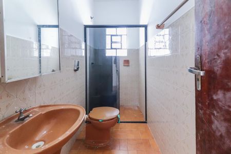 Casa para alugar com 130m², 2 quartos e 2 vagasBanheiro