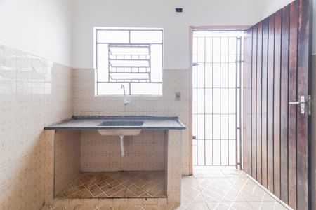 Casa para alugar com 130m², 2 quartos e 2 vagasCozinha