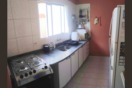 Apartamento à venda com 52m², 2 quartos e 1 vaga Apartamento à venda com 52m², 2 quartos e 1 vagaCozinha