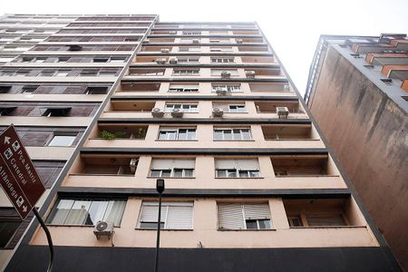 Apartamento para alugar com 120m², 3 quartos e sem vagaFachada