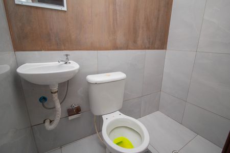 Casa para alugar com 54m², 2 quartos e 1 vagaBanheiro