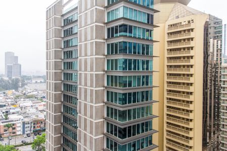 Apartamento para alugar com 108m², 2 quartos e 2 vagasVista da Varanda do Quarto