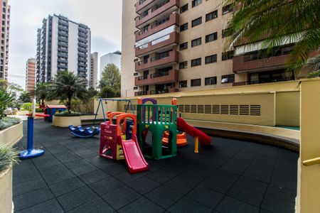 Apartamento para alugar com 108m², 2 quartos e 2 vagasÁrea comum - Playground