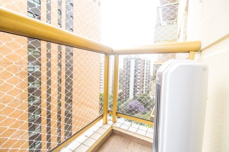 Apartamento para alugar com 108m², 2 quartos e 2 vagasVaranda do Quarto