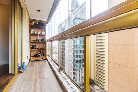 Apartamento para alugar com 108m², 2 quartos e 2 vagasVaranda