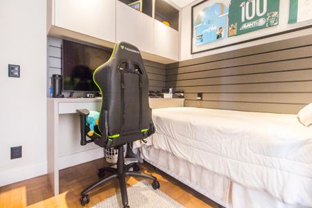 Apartamento para alugar com 108m², 2 quartos e 2 vagasQuarto