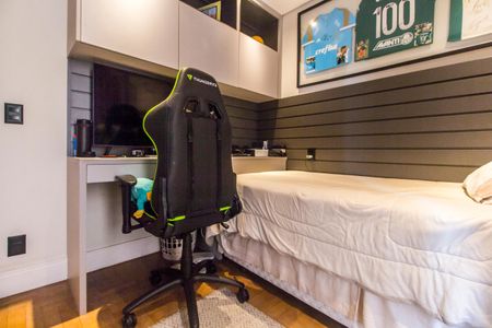 Apartamento para alugar com 108m², 2 quartos e 2 vagasQuarto