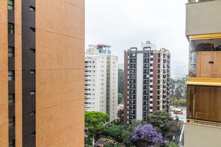 Apartamento para alugar com 108m², 2 quartos e 2 vagasVista da Varanda do Quarto