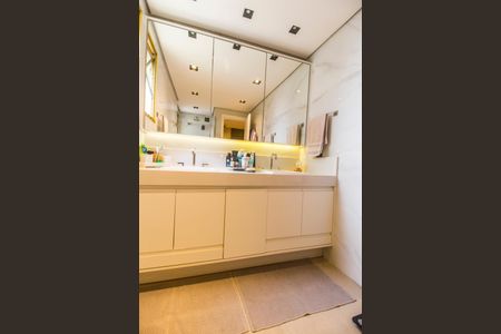 Apartamento para alugar com 108m², 2 quartos e 2 vagasBanheiro da Suíte