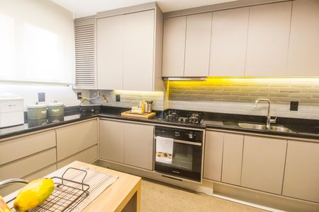 Apartamento para alugar com 108m², 2 quartos e 2 vagasCozinha