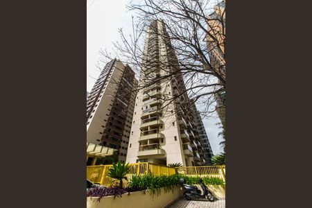 Apartamento para alugar com 108m², 2 quartos e 2 vagasVista da Rua