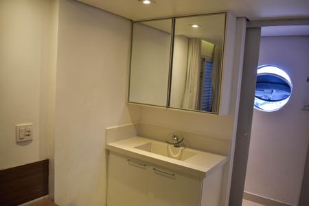 Apartamento à venda com 95m², 3 quartos e 1 vaga Apartamento à venda com 95m², 3 quartos e 1 vagaBanheiro da Suíte