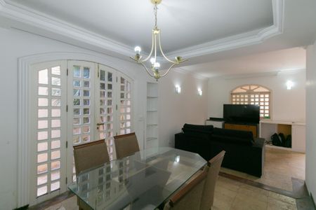 Casa à venda com 360m², 4 quartos e 3 vagas