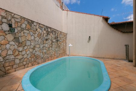 Casa à venda com 360m², 4 quartos e 3 vagas