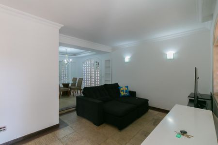 Casa à venda com 4 quartos, 360m² em Dona Clara, Belo Horizonte