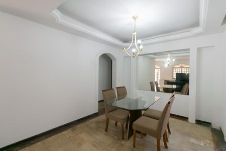 Casa à venda com 360m², 4 quartos e 3 vagas