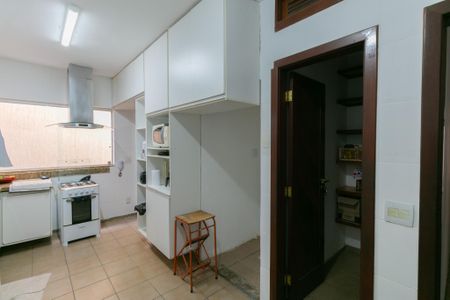 Casa à venda com 360m², 4 quartos e 3 vagas