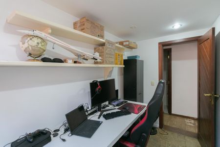 Casa à venda com 360m², 4 quartos e 3 vagas