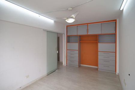 Apartamento à venda com 138m², 3 quartos e 1 vagaQuarto 2