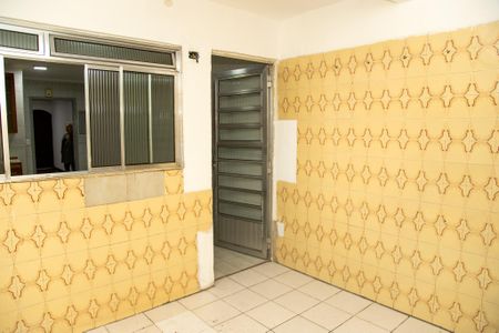 Casa à venda com 100m², 2 quartos e 1 vaga Casa à venda com 100m², 2 quartos e 1 vagaÁrea de Serviço