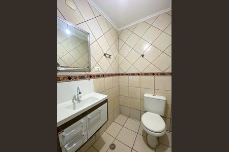 Casa à venda com 100m², 2 quartos e 1 vaga Casa à venda com 100m², 2 quartos e 1 vagaBanheiro