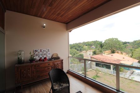 Casa à venda com 504m², 8 quartos e 7 vagasVaranda 