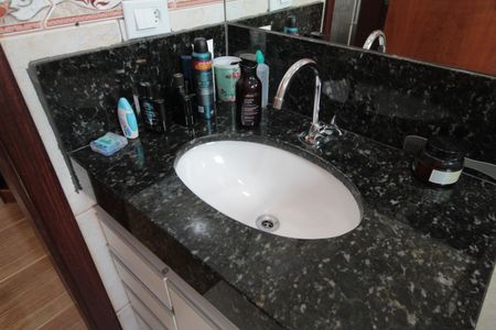 Casa à venda com 504m², 8 quartos e 7 vagasBanheiro da Suíte 4