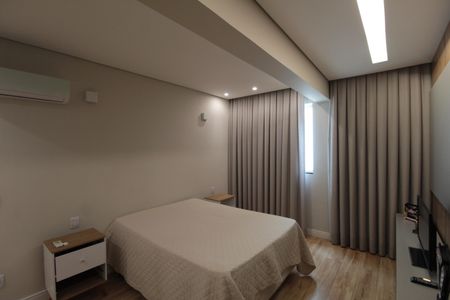 Casa à venda com 504m², 8 quartos e 7 vagasSuíte 1 - Casa 2