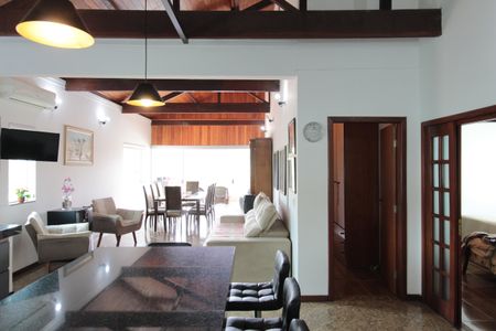 Casa à venda com 504m², 8 quartos e 7 vagasSala/Cozinha