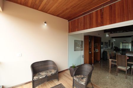 Casa à venda com 504m², 8 quartos e 7 vagasVaranda 