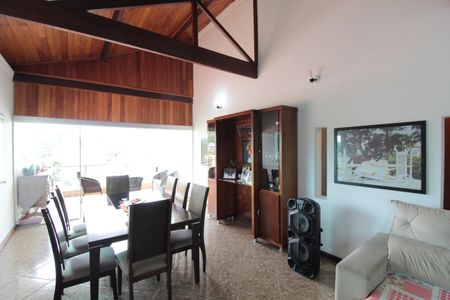 Casa à venda com 504m², 8 quartos e 7 vagasSala/Cozinha