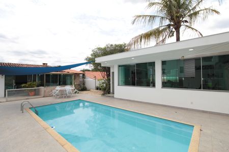Casa à venda com 504m², 8 quartos e 7 vagasPiscina