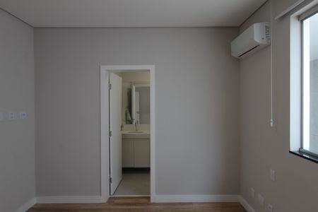 Casa à venda com 504m², 8 quartos e 7 vagasSuíte 2 - Casa 2