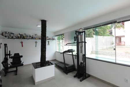 Casa à venda com 504m², 8 quartos e 7 vagasAcademia