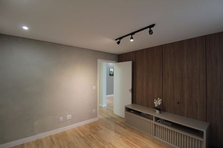 Casa à venda com 504m², 8 quartos e 7 vagasQuarto - Casa 2