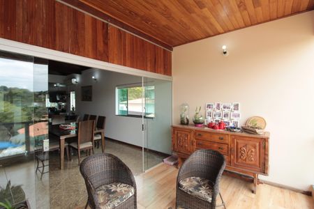 Casa à venda com 504m², 8 quartos e 7 vagasVaranda 