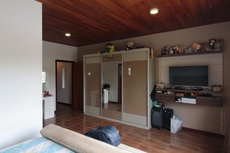 Casa à venda com 504m², 8 quartos e 7 vagasSuíte 1