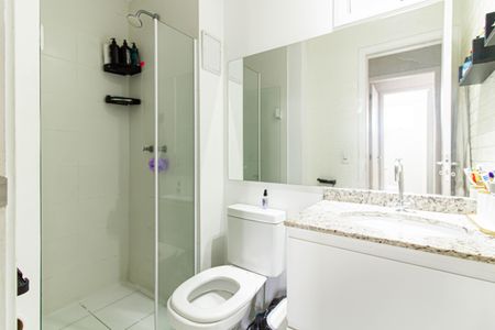 Apartamento à venda com 67m², 3 quartos e 1 vaga Apartamento à venda com 67m², 3 quartos e 1 vagaBanheiro Social