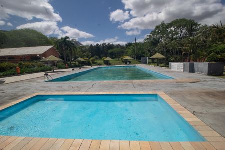 Casa à venda com 200m², 4 quartos e 1 vagaÁrea comum - Piscina