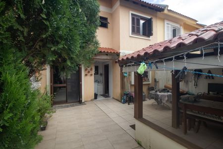 Casa à venda com 200m², 4 quartos e 1 vagaÁrea comum - Churrasqueira