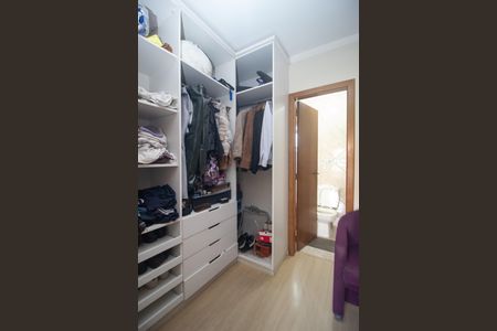 Casa à venda com 200m², 4 quartos e 1 vagaCloset