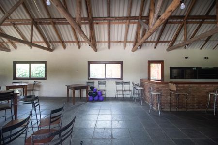 Casa à venda com 200m², 4 quartos e 1 vagaÁrea comum - Salão de festas