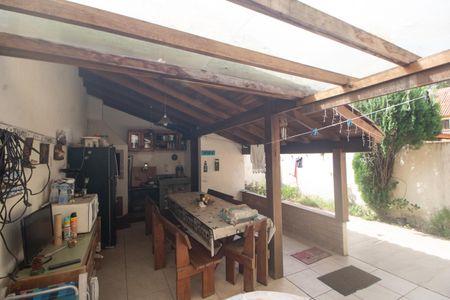 Casa à venda com 200m², 4 quartos e 1 vagaÁrea comum - Churrasqueira