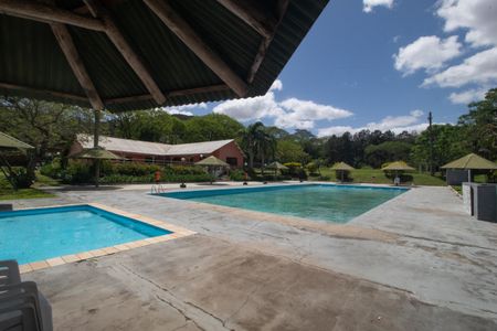 Casa à venda com 200m², 4 quartos e 1 vagaÁrea comum - Piscina