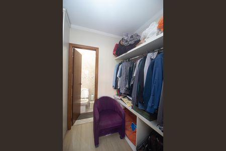 Casa à venda com 200m², 4 quartos e 1 vagaCloset