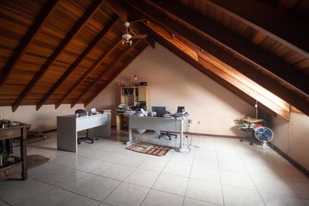 Casa à venda com 200m², 4 quartos e 1 vagaQuarto 4